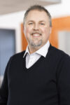 Anders Eriksson är säljare hos Raymond och expert inom solenergi och solceller.