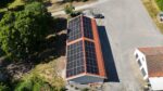 Raymond har installerat solceller på en av Svenska Kyrkan Ösmo-Torö församling på en av deras fastigheter 
